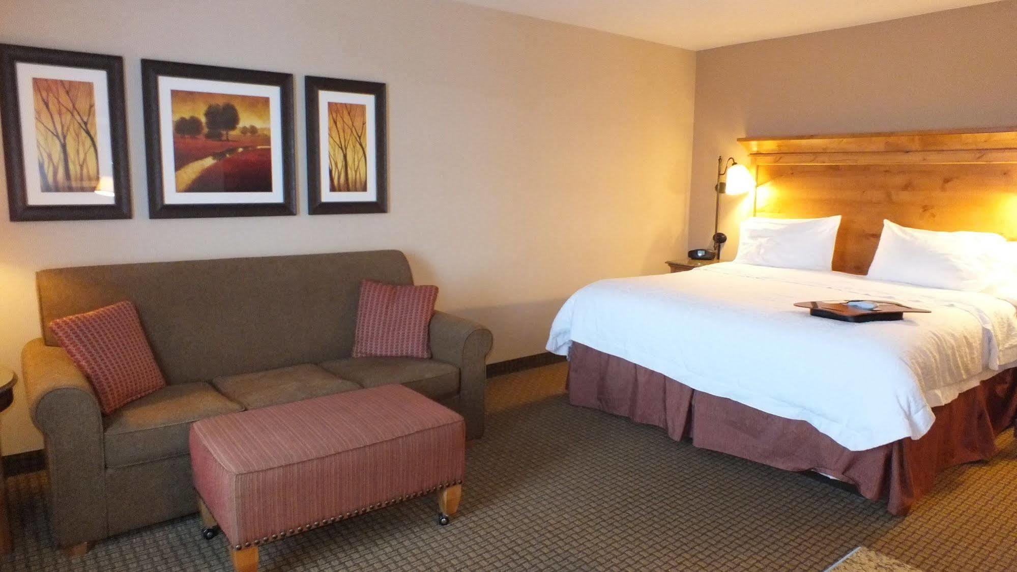 Hampton Inn & Suites Buffalo Exterior foto