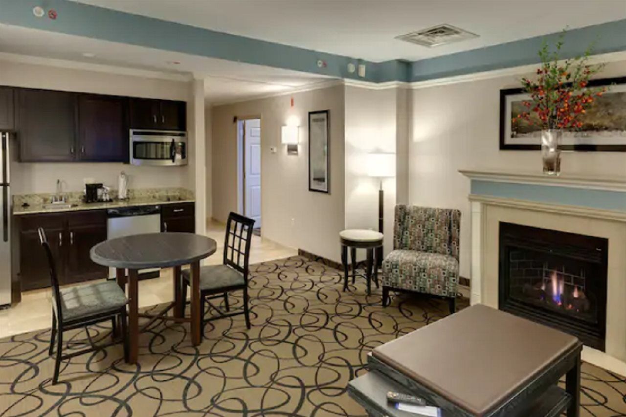 Hampton Inn & Suites Buffalo Exterior foto